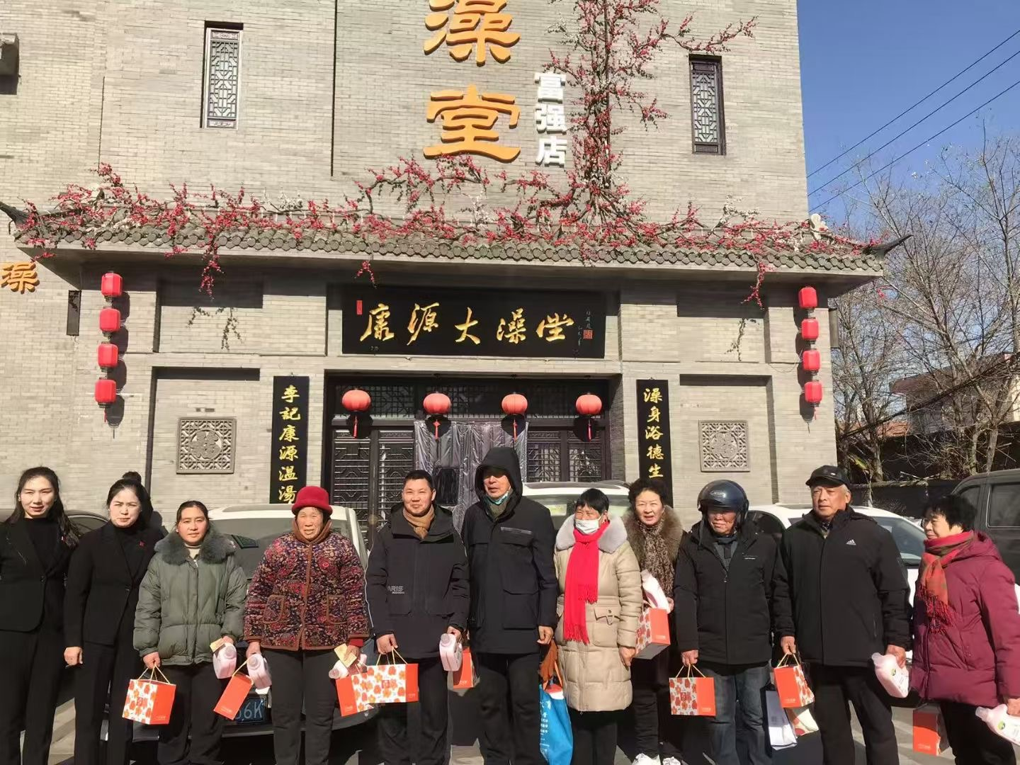 淮安市清江浦区淮海街道东院社区：社区行动暖寒冬，情系老人送温暖